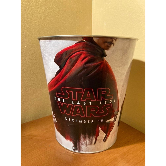 STAR WARS The Last Jedi Commemorative Tin Collectors item Collectible #2 edition - Picture 5 of 8